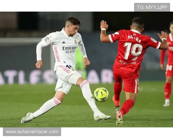 皇马防守稳定性下降，关键阶段表现波动影响争冠走势