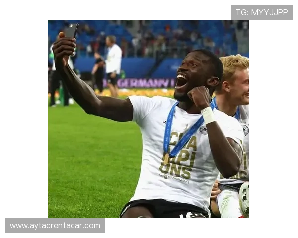 安东尼奥·吕迪格:罗马时期完成成长 安东尼奥·吕迪格:罗马时期完成成长